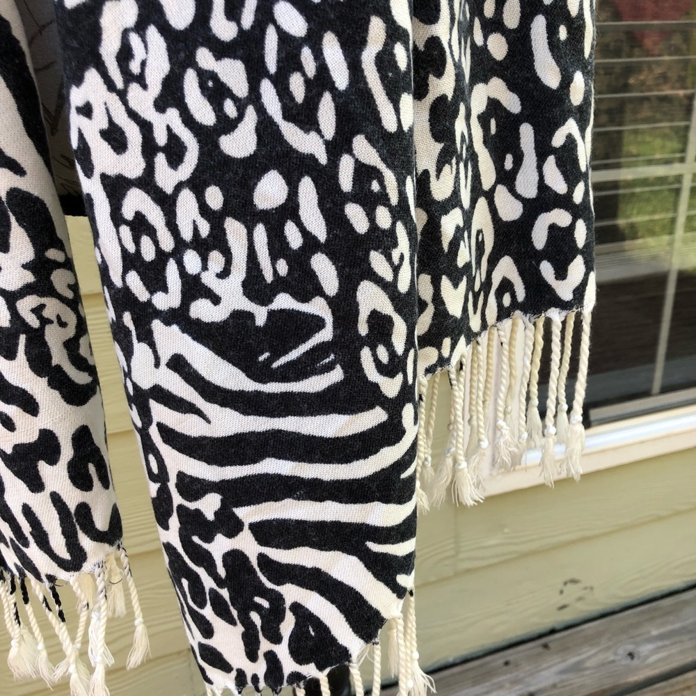 Scarf - Picture 3 of 3